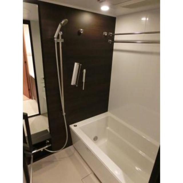 バス・シャワールーム　※写真は同タイプ住戸です。