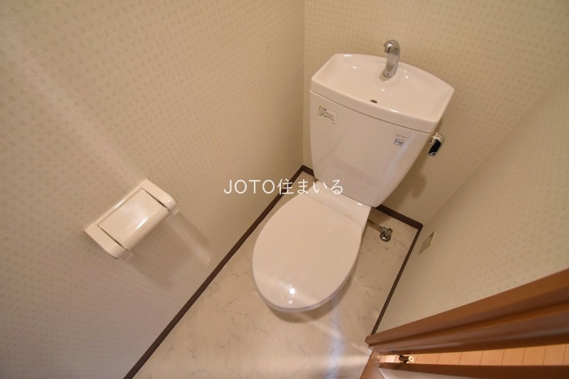 地下鉄今里筋線 新森古市駅 徒歩12分 5階建 築23年のトイレ写真