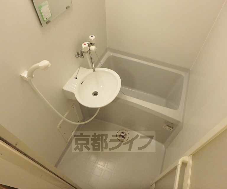 レオパレス洛西の風呂写真