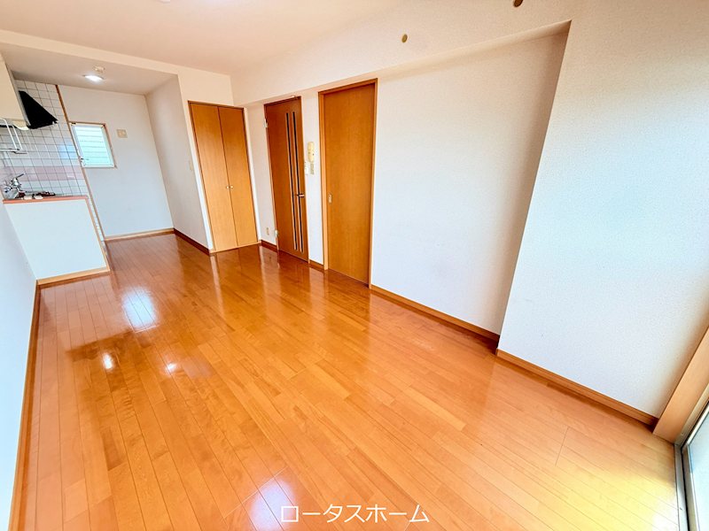 ウイングヒロセの居間写真