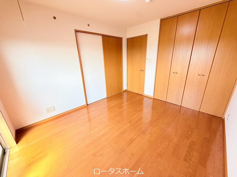 ウイングヒロセの内装写真
