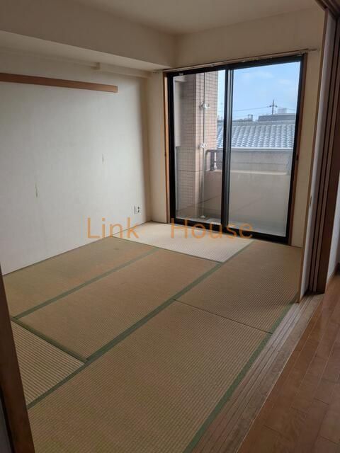北総線 新柴又駅 徒歩4分 8階建 築25年の内装写真