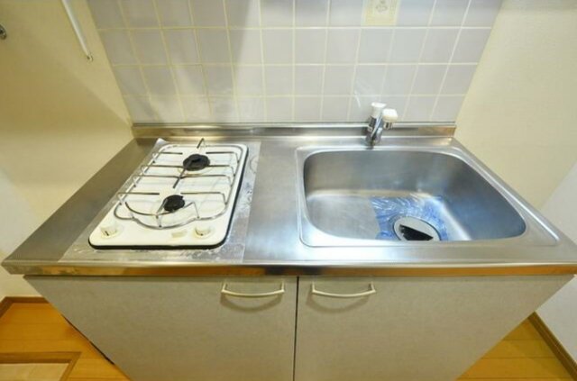 ＪＲ中央線 西荻窪駅 徒歩8分 3階建 築23年のキッチン写真