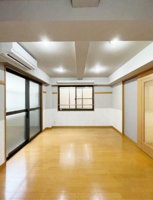 ＪＲ中央線 西荻窪駅 徒歩8分 3階建 築23年の居間写真