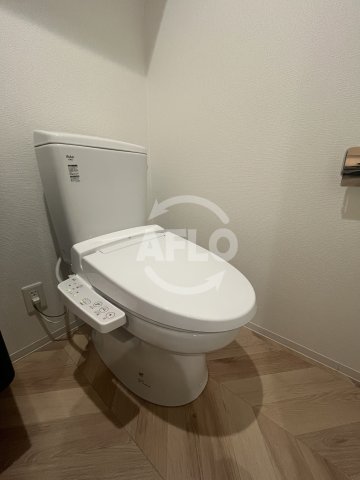 セレニテ江坂グランデのトイレ写真