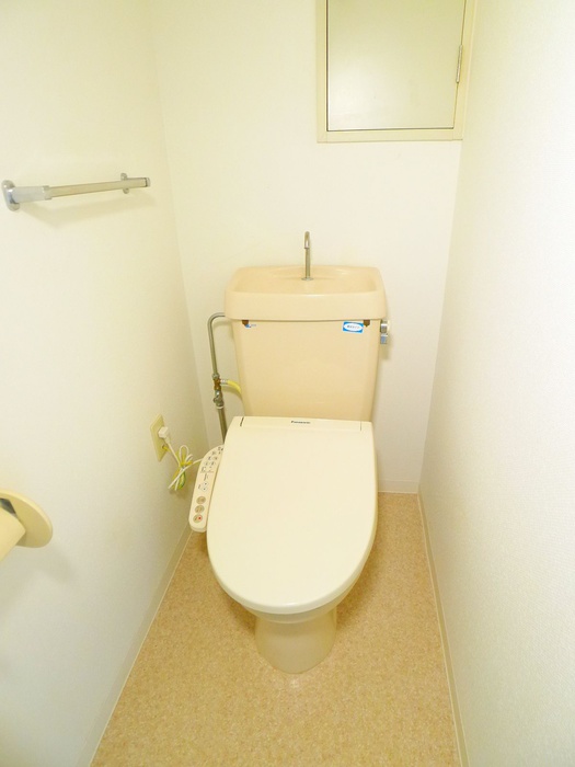 ラフィ-ヌ松ヶ丘のトイレ写真