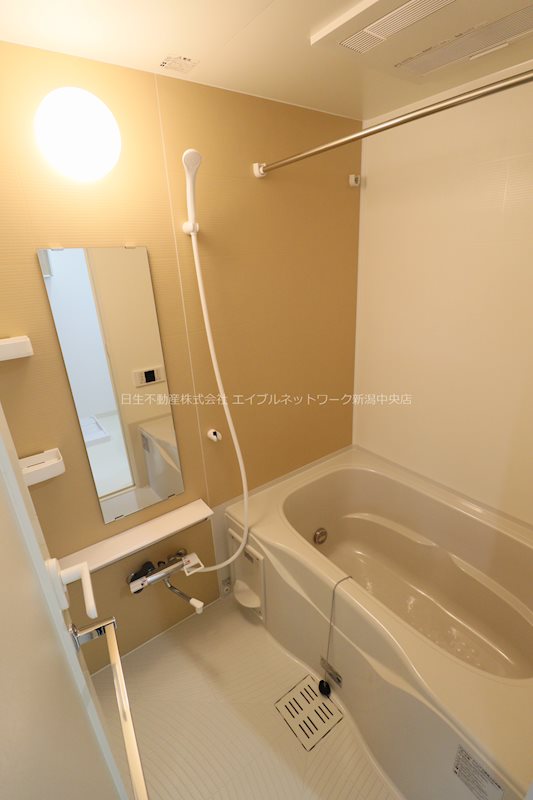 S-FORT新潟本町の風呂写真