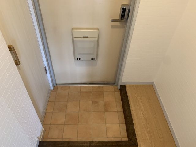カーサカラカスの玄関写真