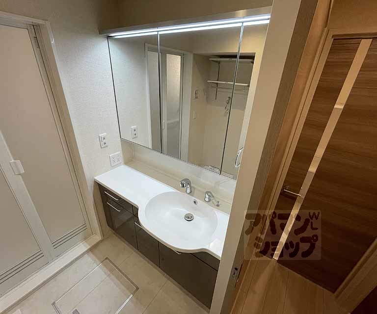 D-room三条大橋の内装写真