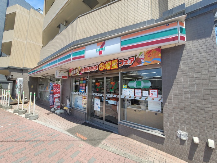 コンビニ　セブンイレブン　板橋小竹向原駅前店（コンビニ）まで236m