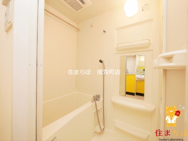 地下鉄長堀鶴見緑地線 長堀橋駅 徒歩2分 15階建 築20年の風呂写真