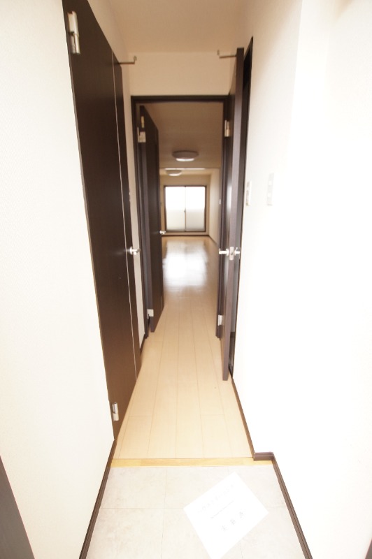 阪神本線 出屋敷駅 徒歩8分 3階建 築15年の玄関写真