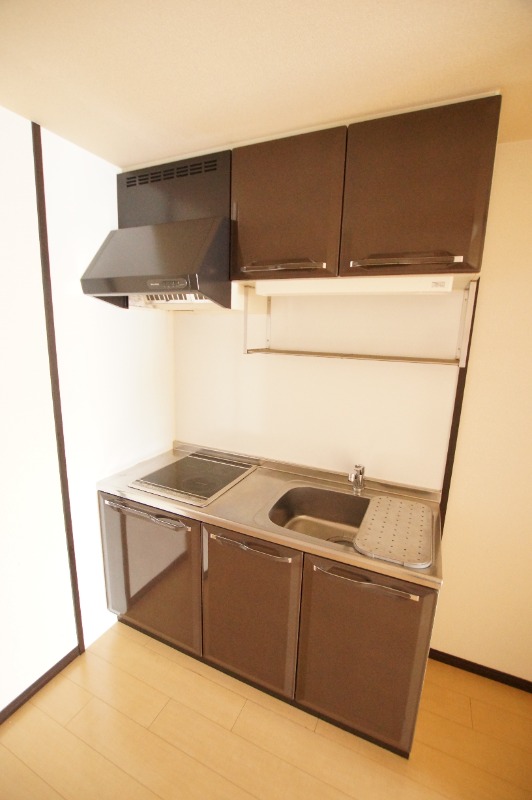 阪神本線 出屋敷駅 徒歩8分 3階建 築15年のキッチン写真