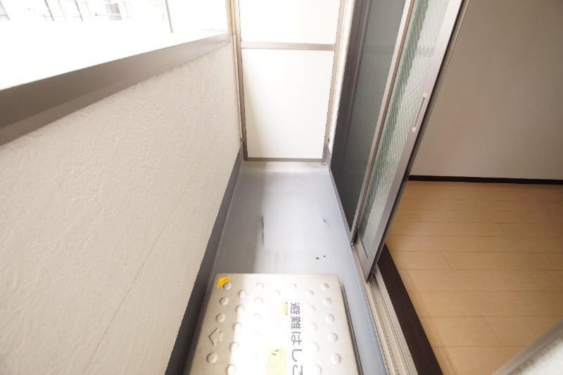 阪神本線 出屋敷駅 徒歩8分 3階建 築15年の内装写真