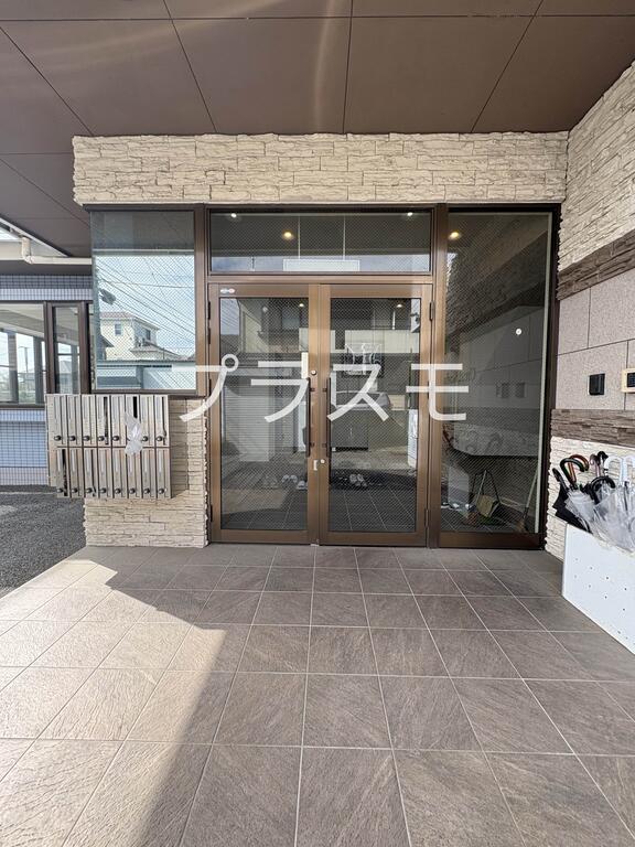 クレスト・センバの外観写真
