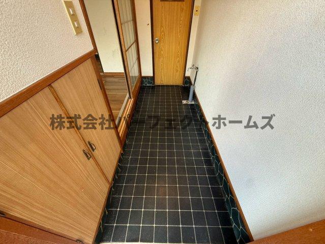 玄関　収納もある玄関です