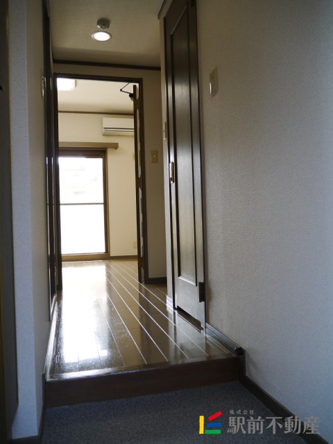玄関　※同タイプ別部屋