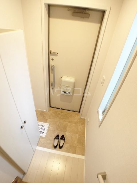フィカーサ堀切の玄関写真