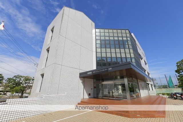 図書館　横須賀市北図書館（図書館）まで896m