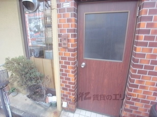 玄関　共同玄関