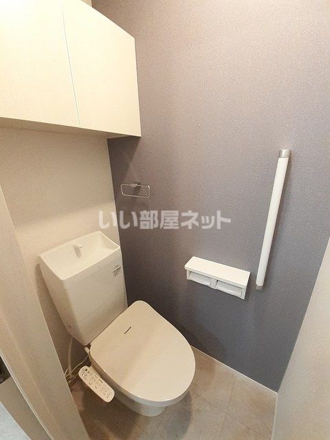 【八女市蒲原のアパートのトイレ】