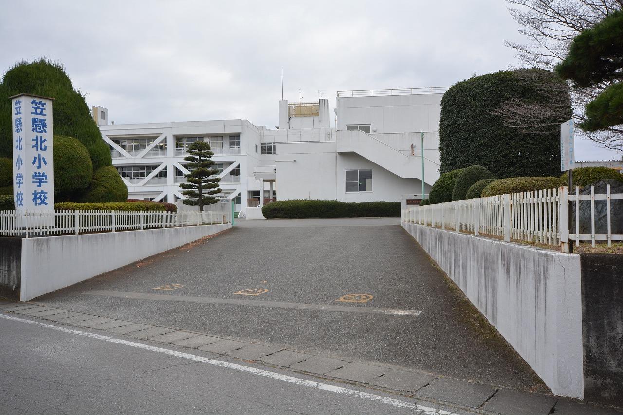 【パナハイツ関口　Ｂの小学校】