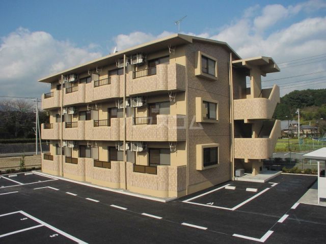 静岡県裾野市千福（マンション）の賃貸物件の外観