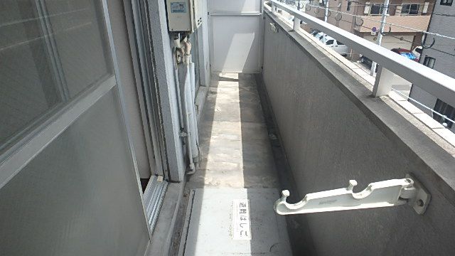 【大阪市福島区吉野のマンションのバルコニー】