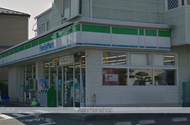 コンビニ　ファミリーマートウッディ南光台店（コンビニ）まで421m