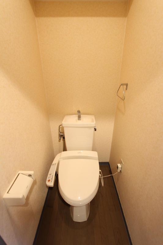 トイレ　同タイプ・参考写真