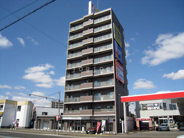 札幌市清田区平岡一条のマンションの建物外観