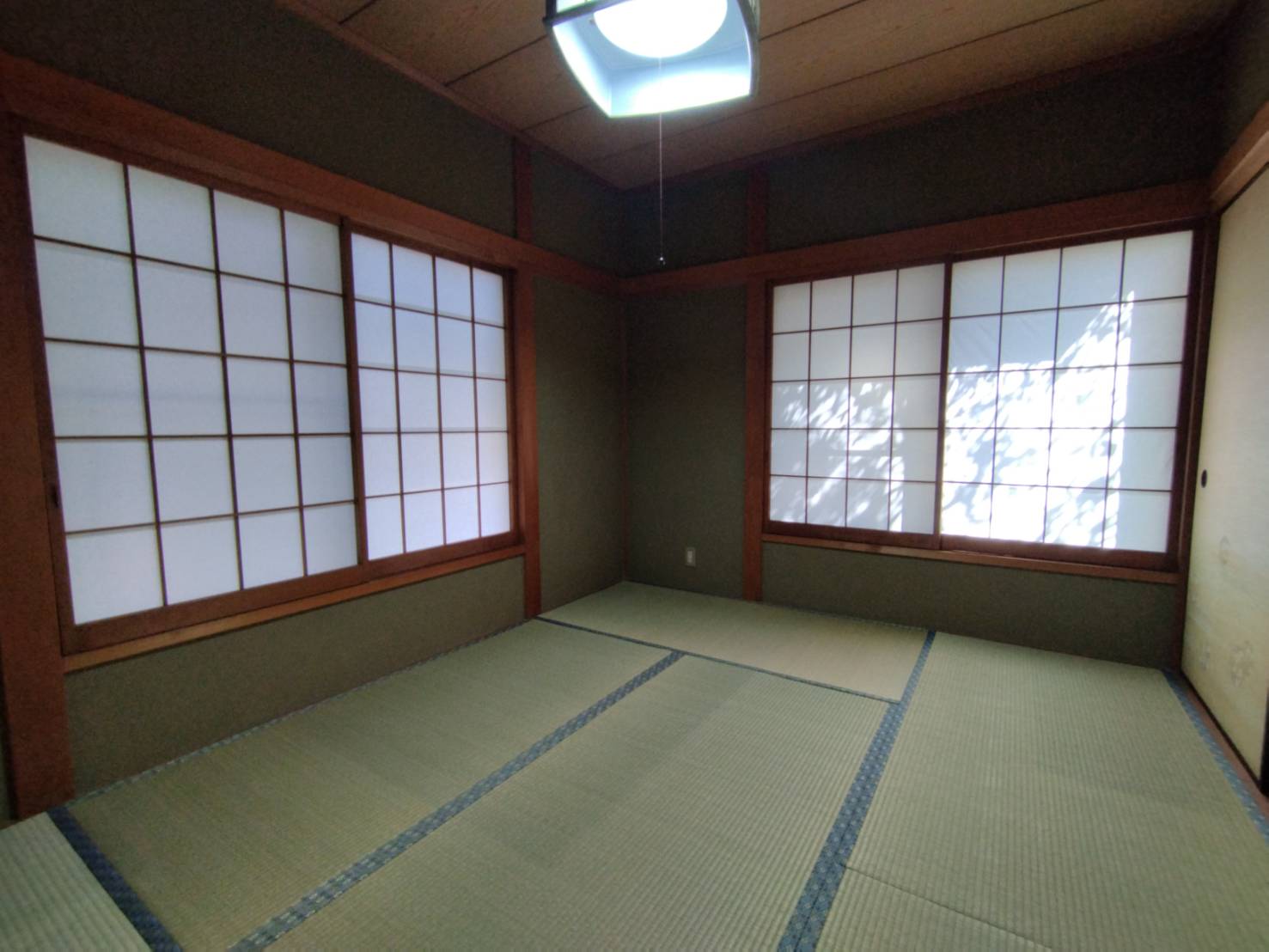 居室・リビング　和室約６帖