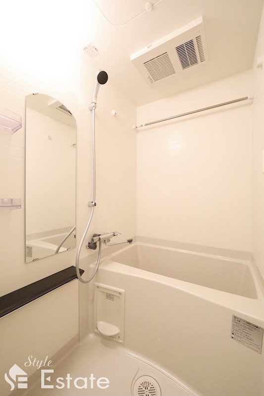 バス・シャワールーム　バスルーム