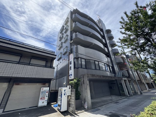 カーサオリエントの建物外観