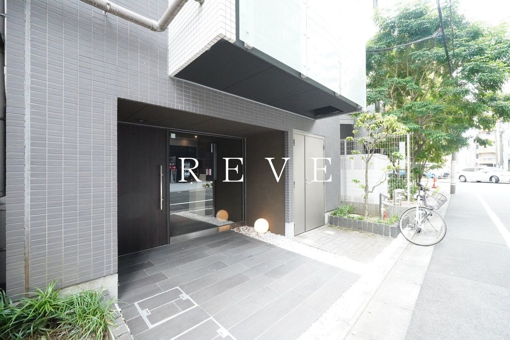 建物外観　エントランス