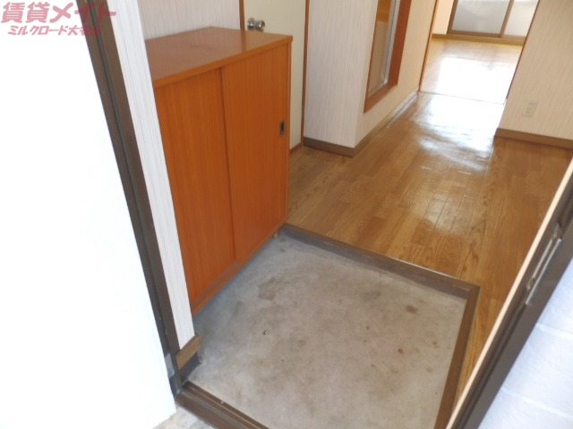 玄関　同型別部屋