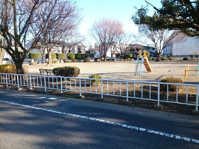 公園　片岡第２号児童公園（公園）まで350m