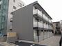 三郷駅より徒歩7分 築16年6ヶ月 3階建の賃貸物件