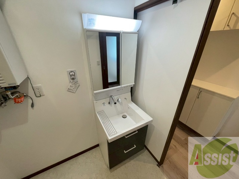 洗面設備　シャンプードレッサーで身支度もラクラクです！