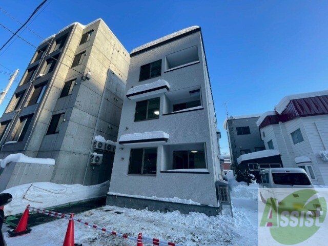 建物外観　白石区菊水１「Ｌａ　ｖｉｔａ　ｃｏｍｏｄｏ　ｓａｐｐｏｒｏ」