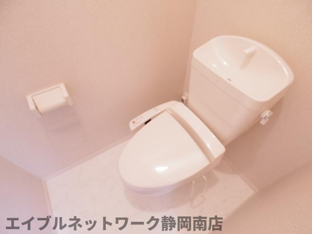 トイレ　同イメージ反転