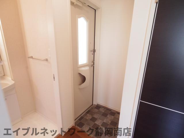 玄関　同イメージ反転