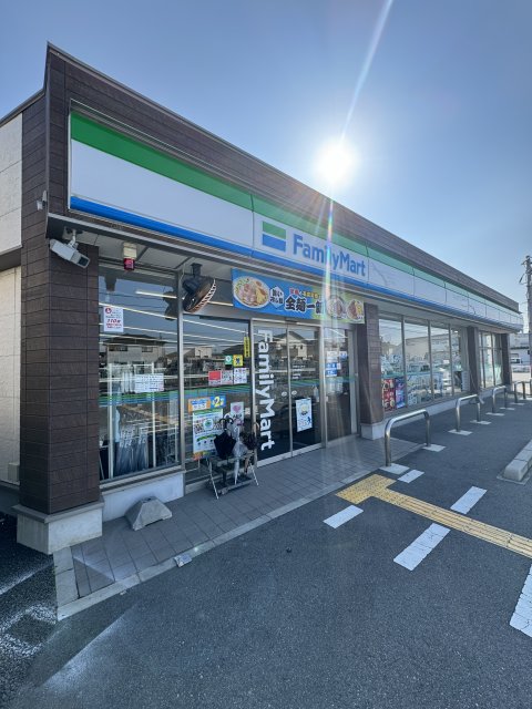 コンビニ　ファミリーマート　三木広野店（コンビニ）まで276m