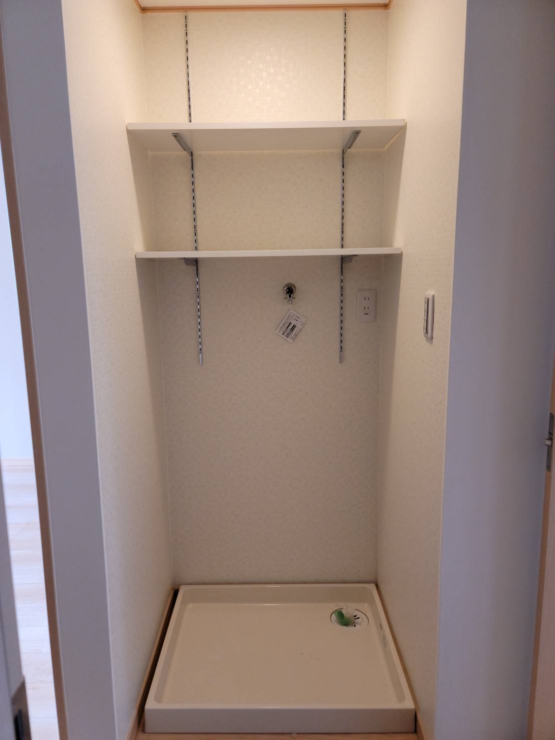 その他設備　洗濯機置き場☆収納棚付