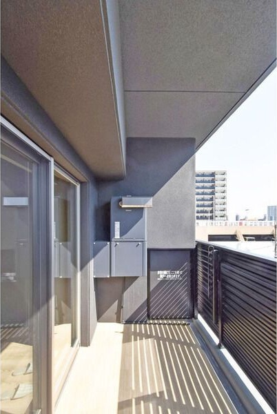 バルコニー　エアコン