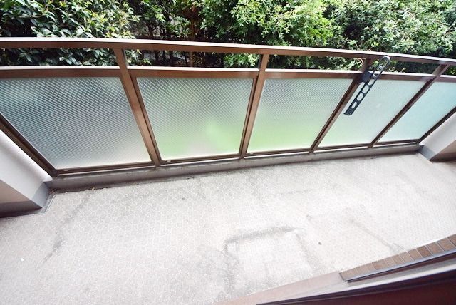 バルコニー　★３駅利用可能・ドラックストア近くて便利な立地★