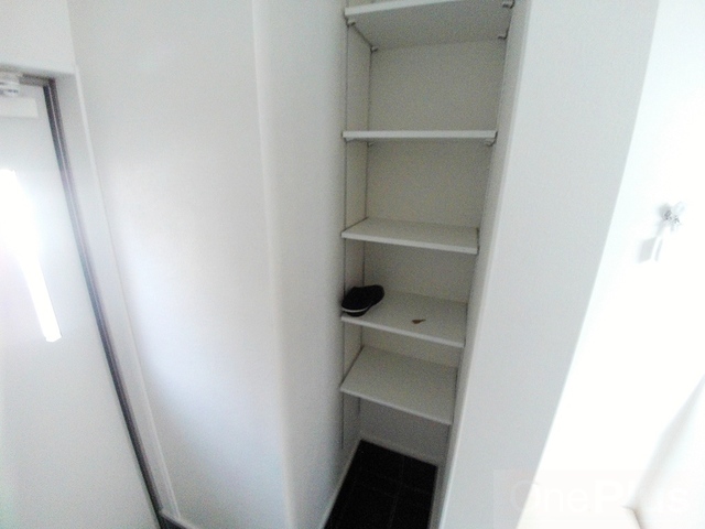 居室・リビング　シューズボックス