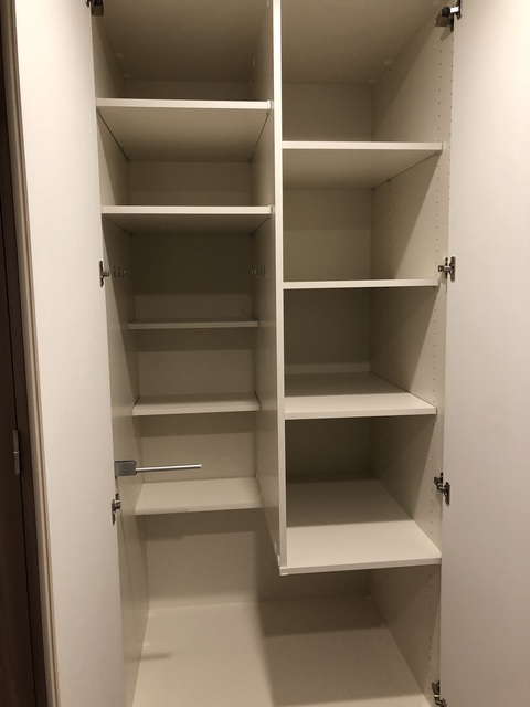 収納　廊下に収納あり
