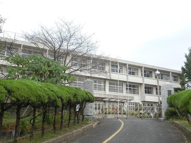 小学校　下境小学校（小学校）まで1700m
