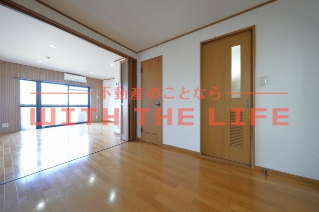 居室・リビング　ゆったりとした居間です